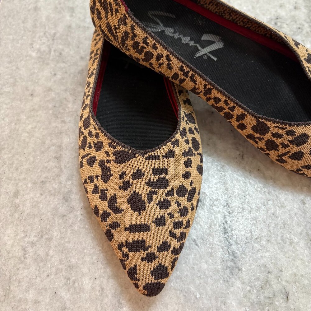 Seven7 Elsa Leopard Print Pointed Toe Fly Knit Flats Size 10